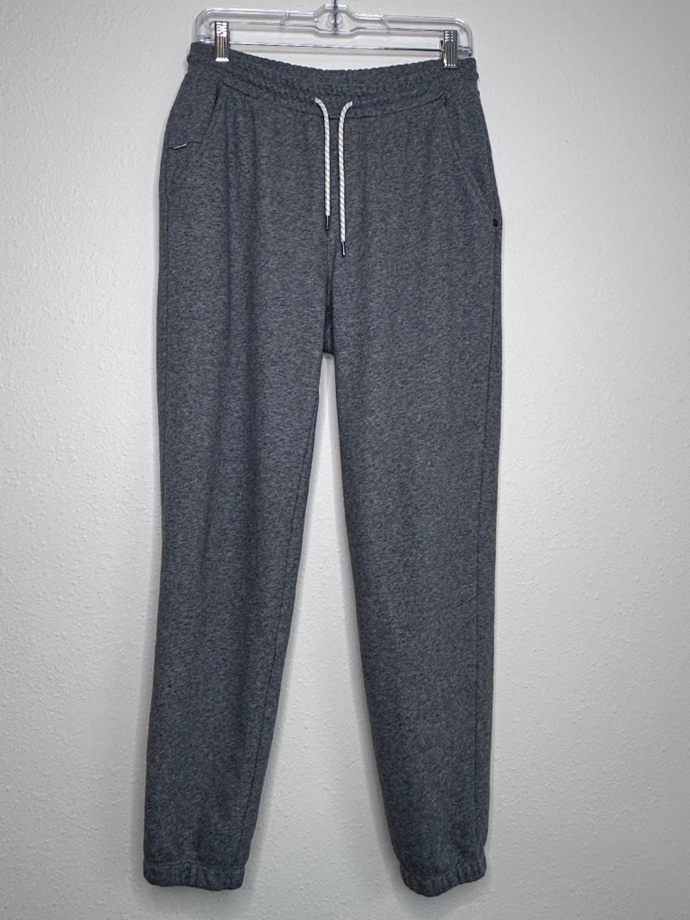 Vuori Cypress Men's Sweatpant, Heathered Grey, Size Small
